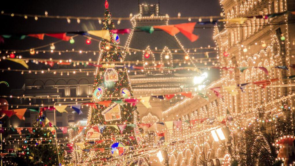 You are currently viewing Christmas Lights Drive-Thru